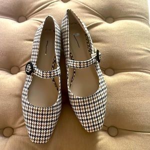 Ann Taylor beautiful shoes size 7 1/2